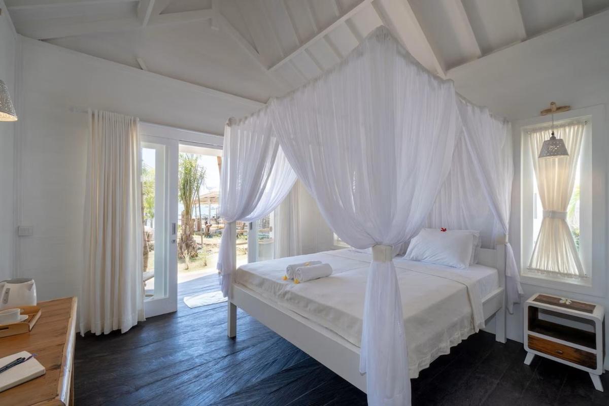 Paus Putih Hotel Lembongan Exterior foto